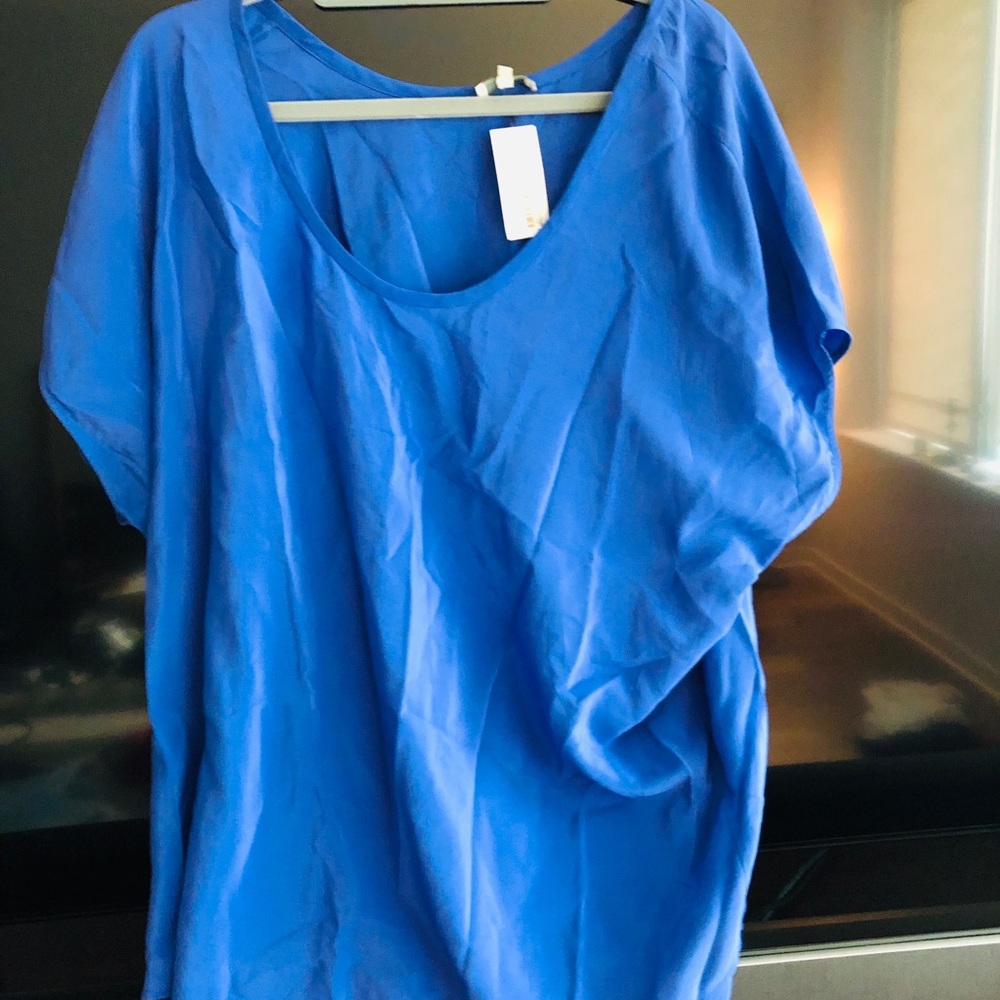 Comfortable oversized Joie tunic in periwinkle - Picture 2 of 5